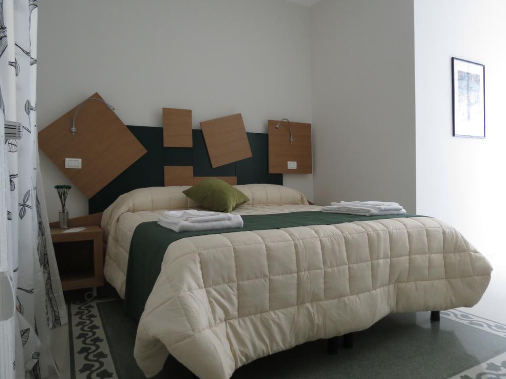 Adriano Augusto Bed and Breakfast Rom Værelse billede